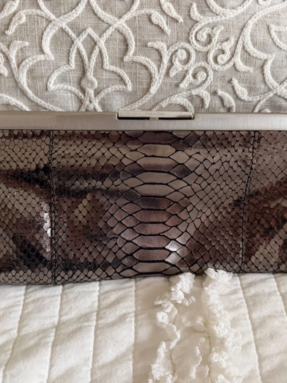✨ Calvin Klein Wristlet Metallic Pewter Lizard Skin Clutch Bag EUC